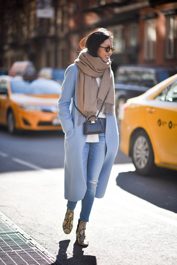 blue-coat-winter-outfit-ideas