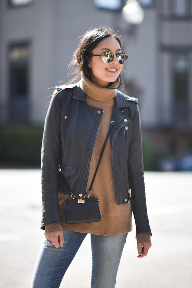 leather-jacket-turtleneck-outfit