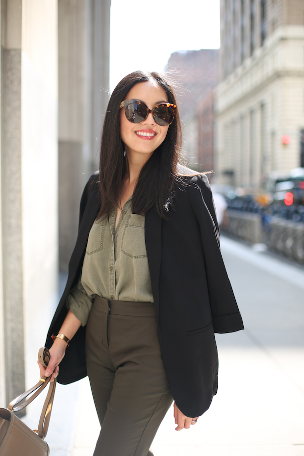 express-olive-and-black-1