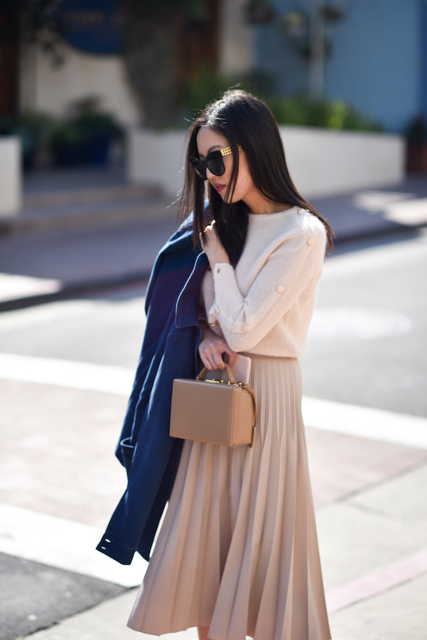 sezane-sweater-pleated-skirt-1