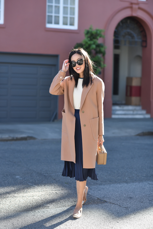 Navy & Camel – 9to5chic