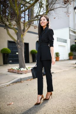 Packable Suiting – 9to5chic